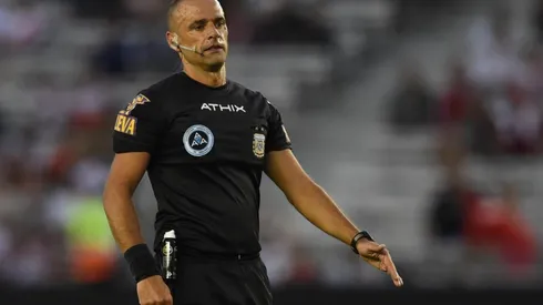 Abal dirigió dos veces a River en la Superliga actual: 5-1 sobre Lanús y caída 1-0 contra Defensa. (FOTO: Getty)