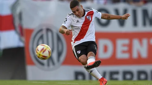 River se enfrenta ante Alianza Lima en el estadio Nacional del Perú.