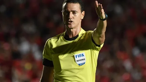 Wilmar Roldán dirigirá Barcelona vs. River.