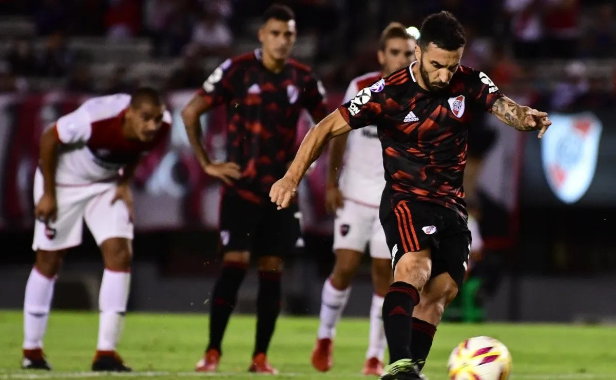 Nacho ingresó a los 17 minutos del segundo tiempo entre River y Newell's.