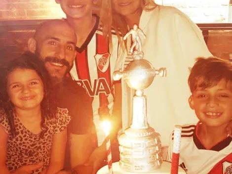 Pinola festejó sus 36 años con una torta bien copera