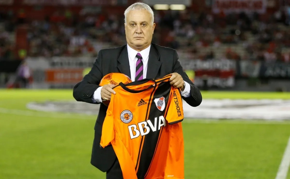 El Beto Alonso, uno de dlos máximos ídolos de la historia de River.