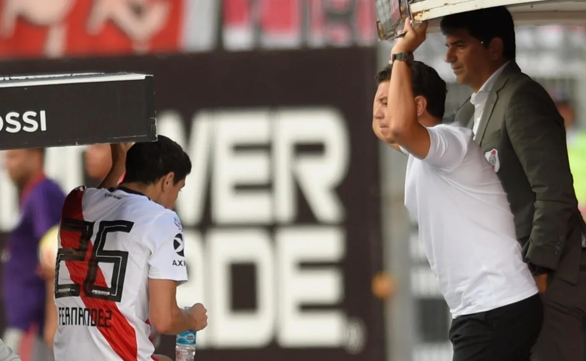 Cristian Ferreira ingresó en su lugar.