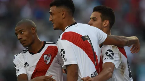 El Más Grande venció 2-1 a San Martín (Tucumán) y quedó a tan sólo dos puntos.