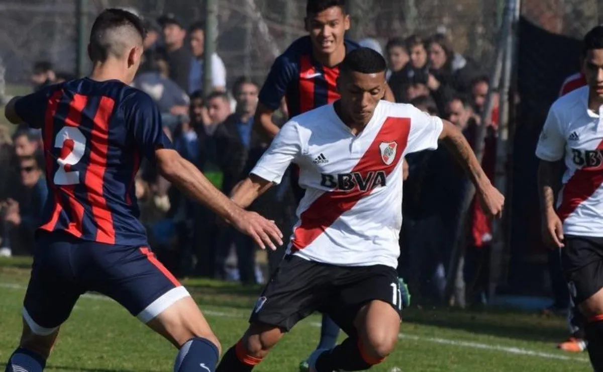 Cleiton fue campeón con la Cuarta tras una final ante San Lorenzo. (FOTO: Diego Haliasz - Prensa River)