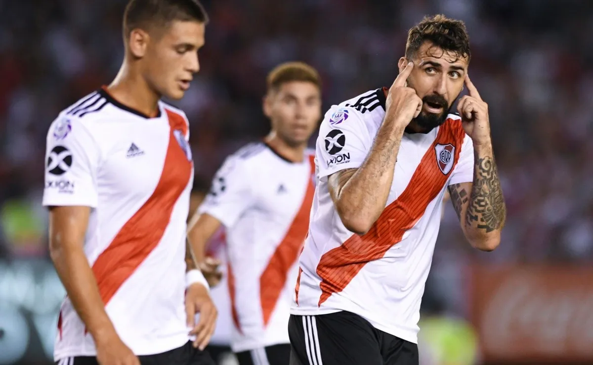 Lucas Pratto marcó el empate de River tras haber penal para el Millo.