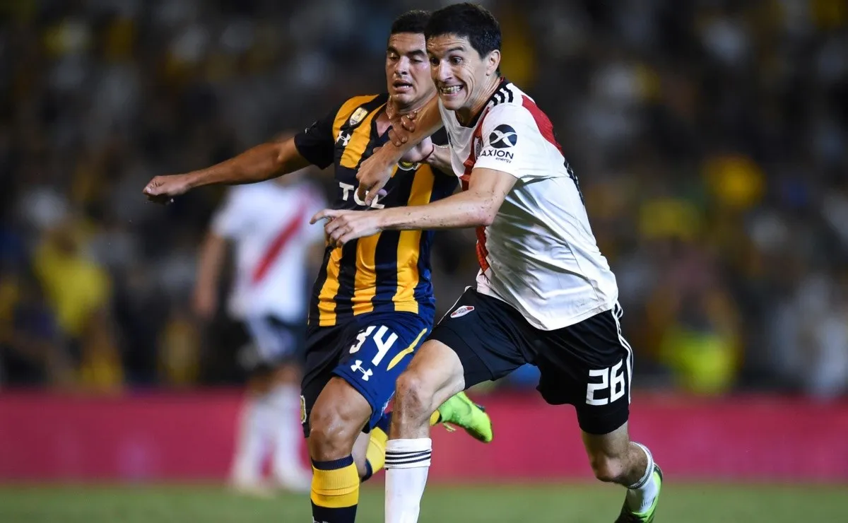 Fernández actuando en el Gigante de Arroyito.