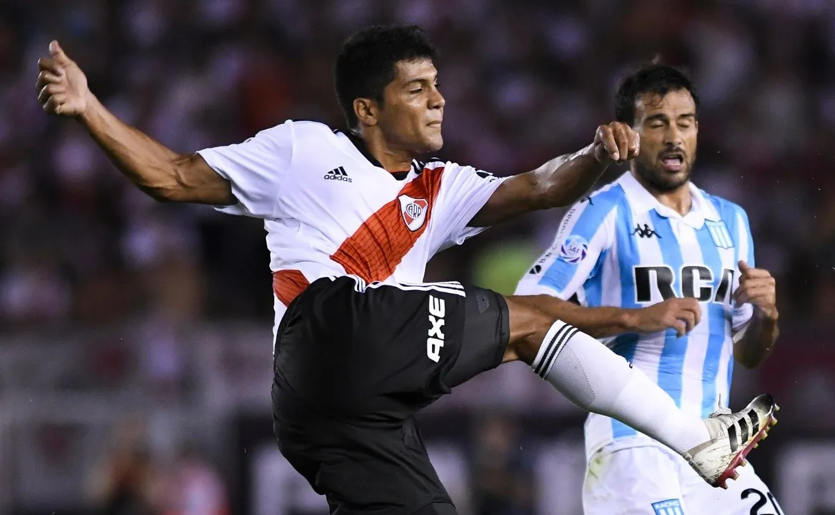 Robert Rojas entró a los 19 minutos del segundo tiempo contra Racing para reemplazar a Javier Pinola. (FOTO: Getty)