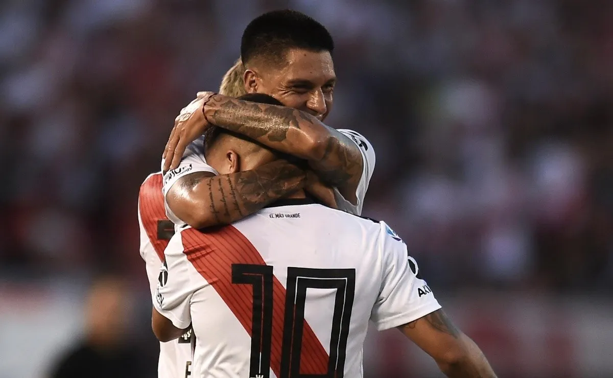 Iban 31 minutos del primer tiempo cuando Juan Fernando Quintero clavó un tiro libre espectacular.