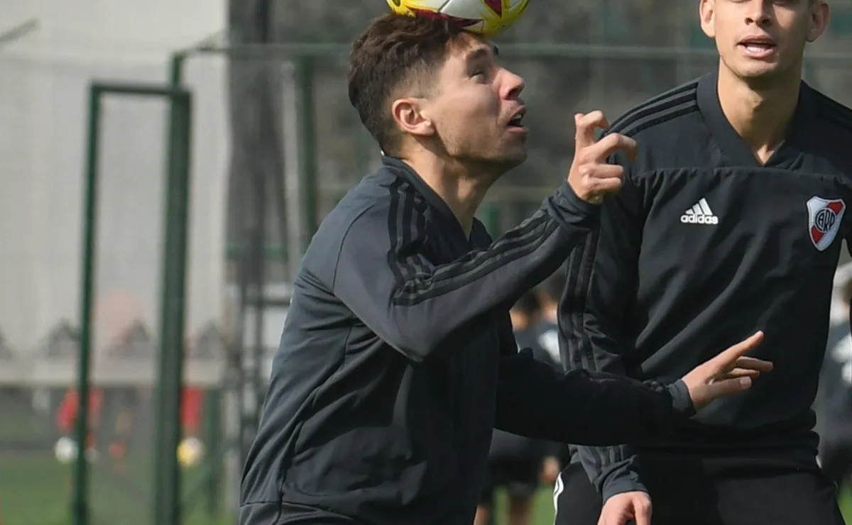 El lateral de River no pudo entrenarse con normalidad durante la práctica de este jueves por la tarde.