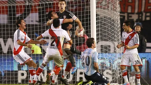River y Racing se volverán a ver las caras en el estadio Monumental