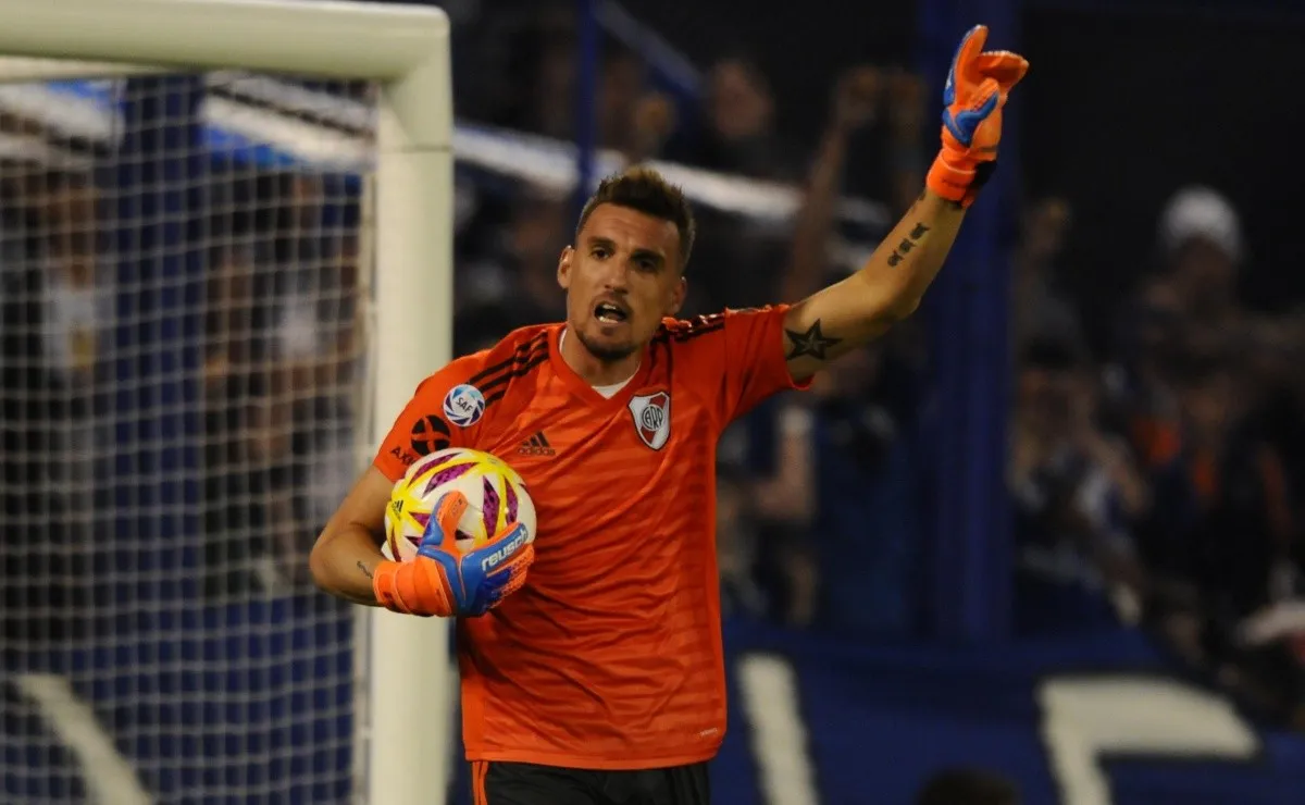 Armani detuvo su primer penal en River dentro de los 90 minutos.