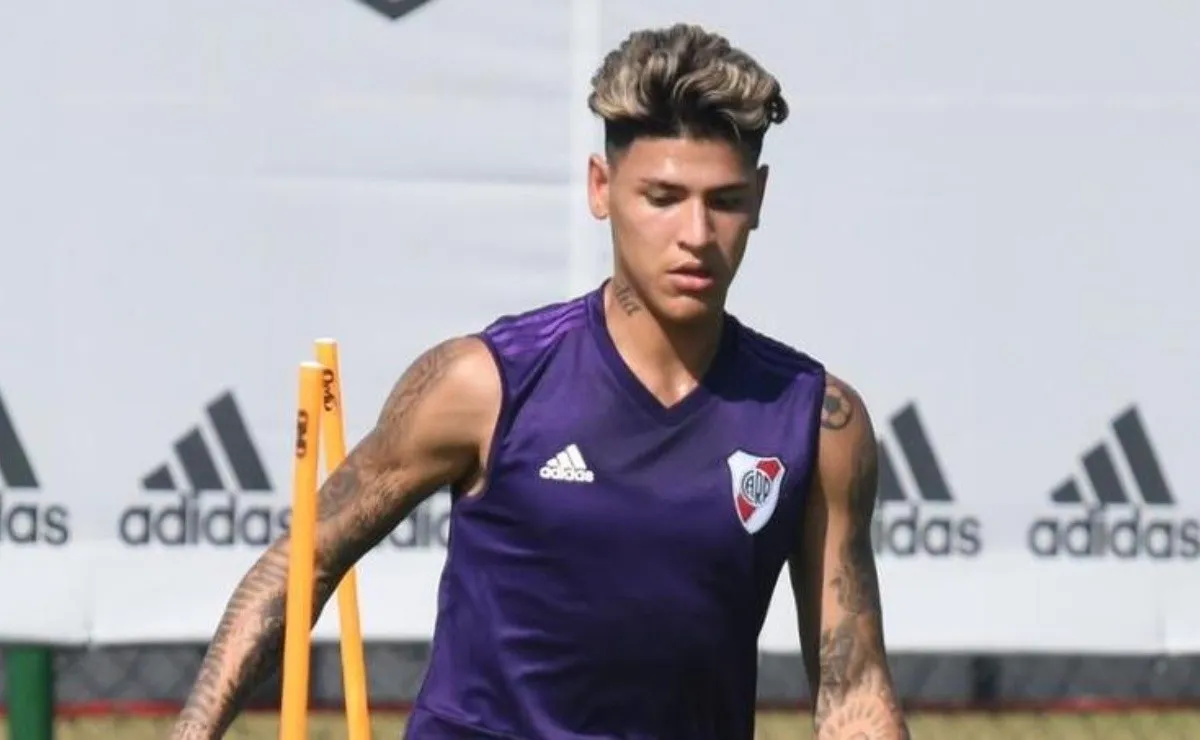 El colombiano realizó su primera práctica junto al plantel profesional.