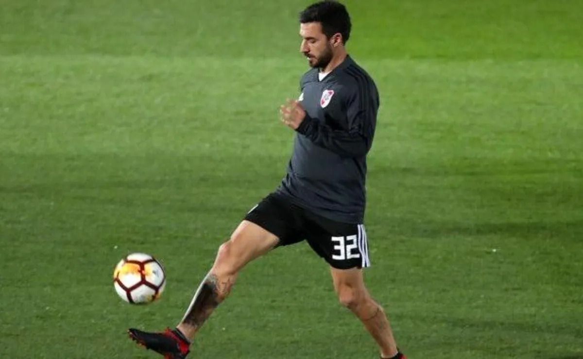 Scocco se entrena y quiere volver a jugar cuanto antes.