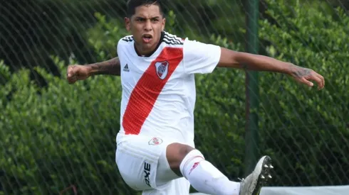 Santiago Vera, quien salió a raíz de una lesión, marcó un gol de cabeza. (FOTO: Diego Haliasz - Prensa River)