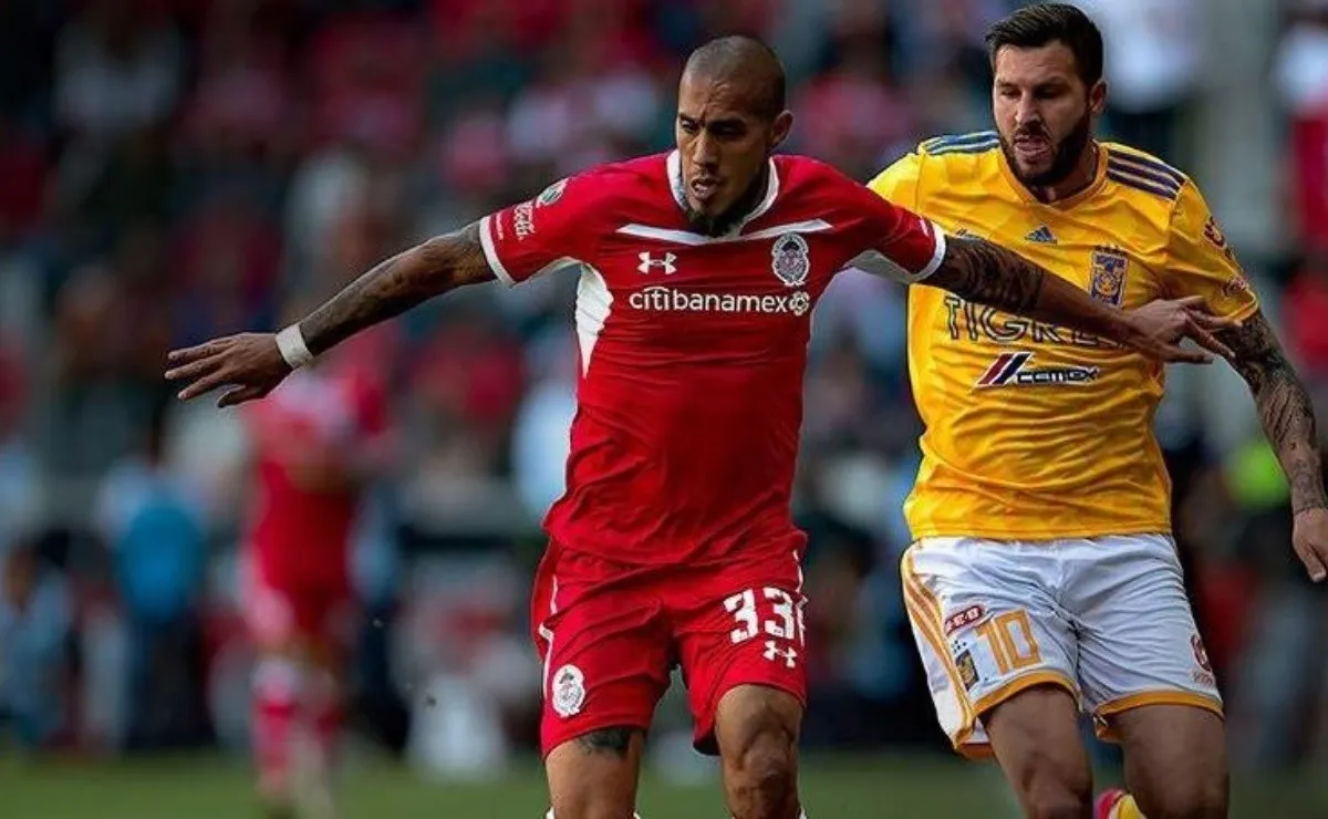 Como en la final de la Libertadores 2015, Maidana no dejó pasar a Gignac.