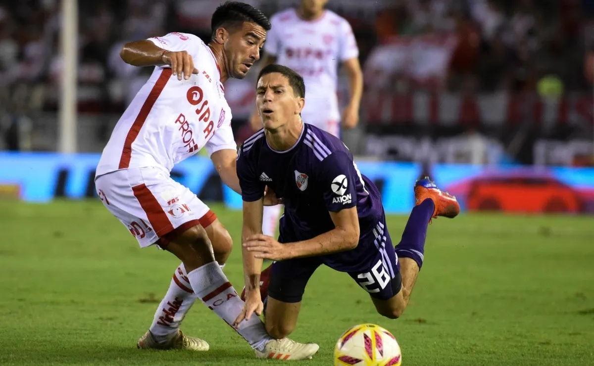 River quiere achicar la diferencia de puntos con Racing.