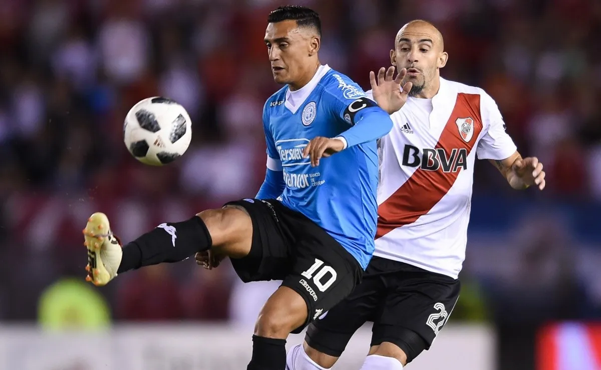 Suárez surgió de Belgrano, donde fue compañero de Luciano Lollo, y luego jugó 8 años en Anderlecht. (FOTO: Getty)