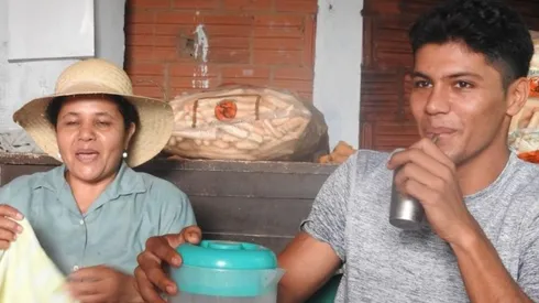 Robert Rojas tiene una historia de vida alejado de las estruendosas luces de la ciudad.