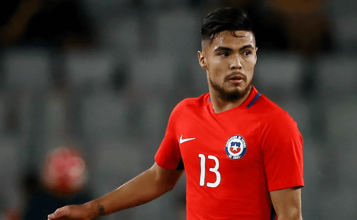 El chileno está a un paso de convertirse en jugador del Más Grande.