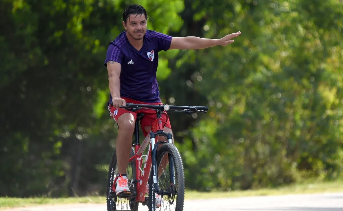 Claudio Tapia y Daniel Angelici manifestaron que Marcelo Gallardo "es el mejor entrenador de Argentina".