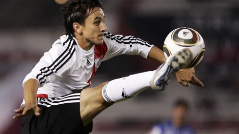 Barrado vistiendo el manto sagrado.