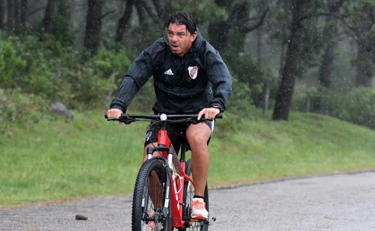 Gallardo dirige su tercera pretemporada como DT de River en Punta del Este. (FOTO: Diego Haliasz - Prensa River)