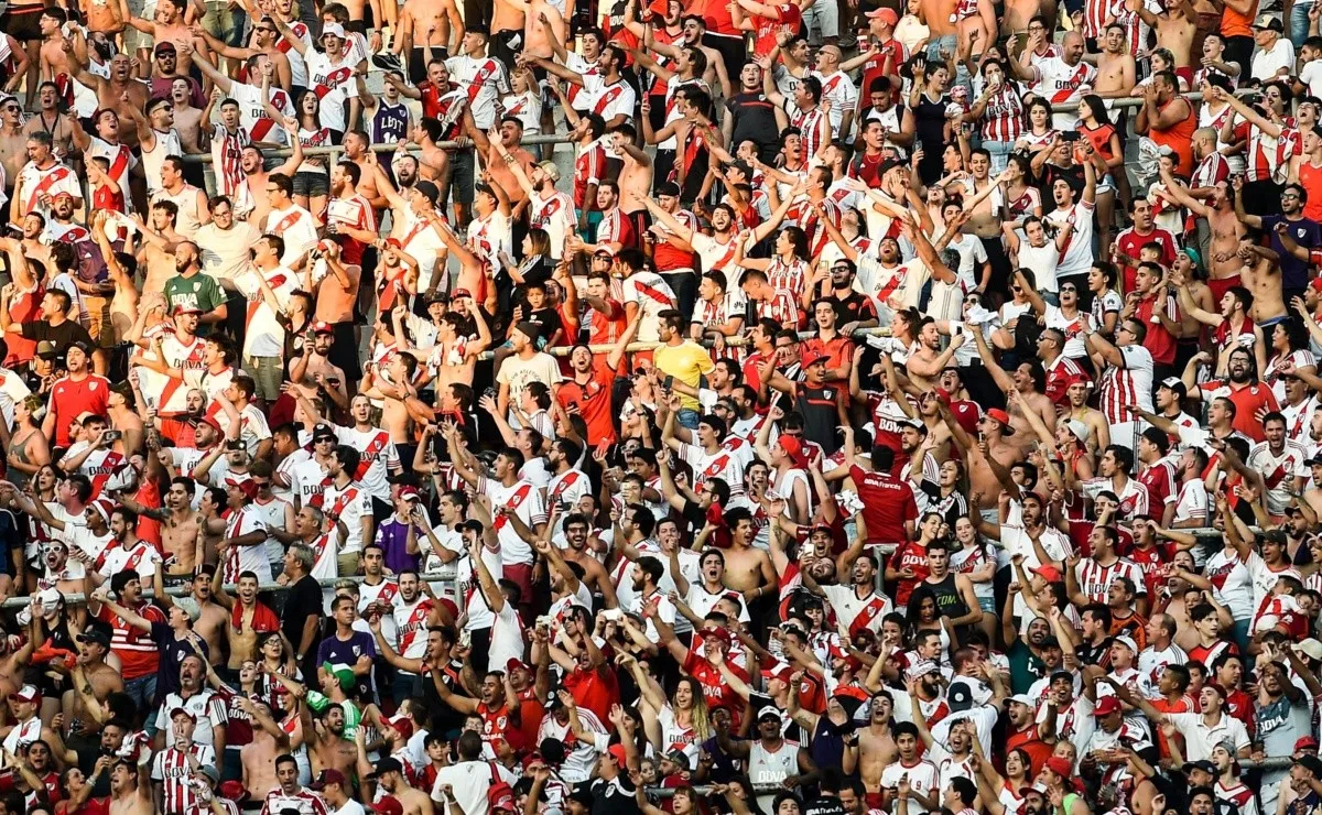 River puso a la venta los tickets para que los hinchas de River puedan asistir al estadio Monumental.