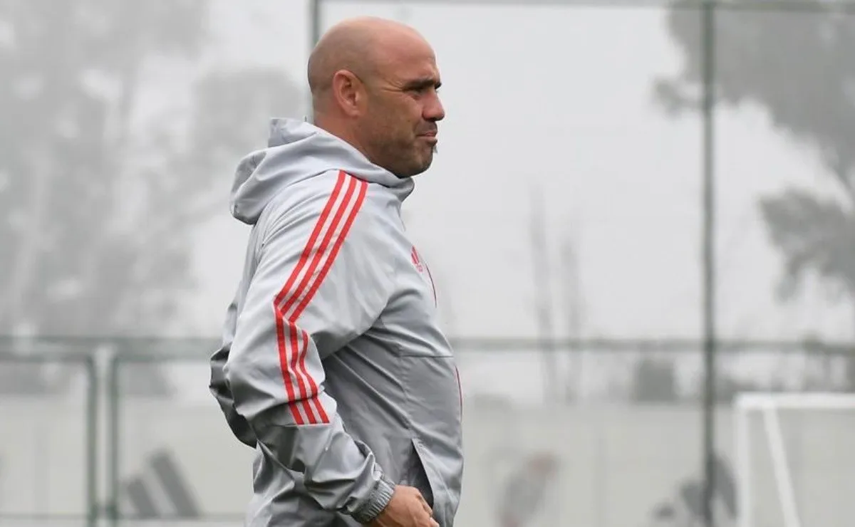 Luigi Villalba dirige a la Reserva de River desde principios del año 2015. (FOTO: Diego Haliasz - Prensa River)
