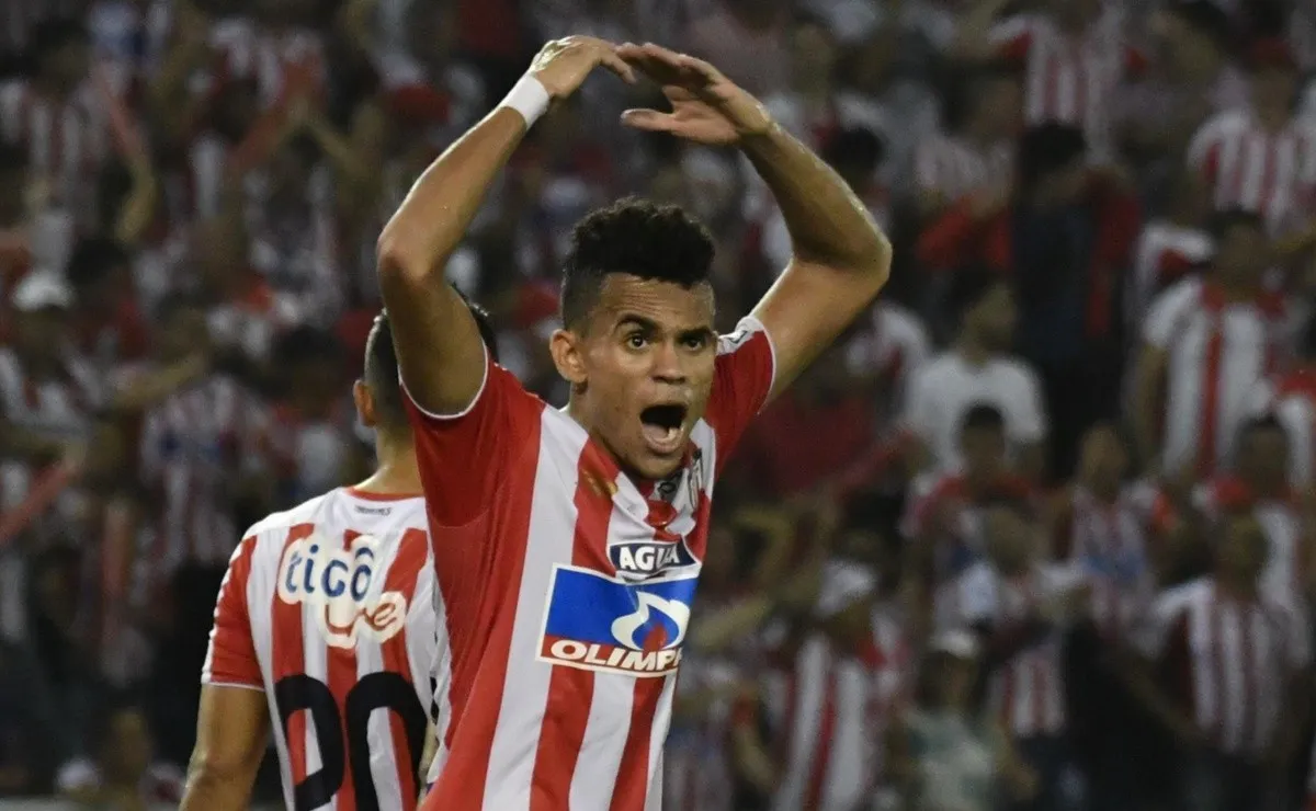 Luis Díaz lleva 82 partidos oficiales en Junior, donde marcó 17 goles. (FOTO: Getty)