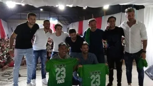 Cientos de hinchas de River se juntaron para agasajar a Ponzio en las Rosas