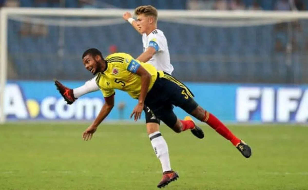 Gutiérrez no marcó goles ni sufrió expulsiones en sus partidos oficiales para la Sub 17 de Colombia.