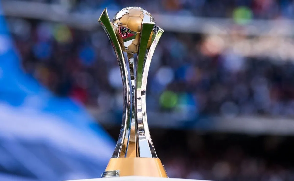 El trofeo del Mundial de Clubes.