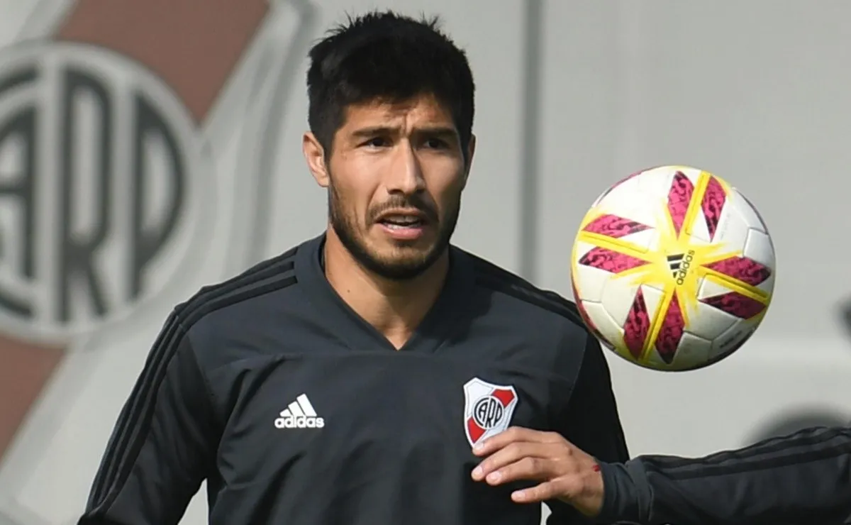 Luciano Lollo tiene chances de pasar a Gimnasia y Esgrima de La Plata.