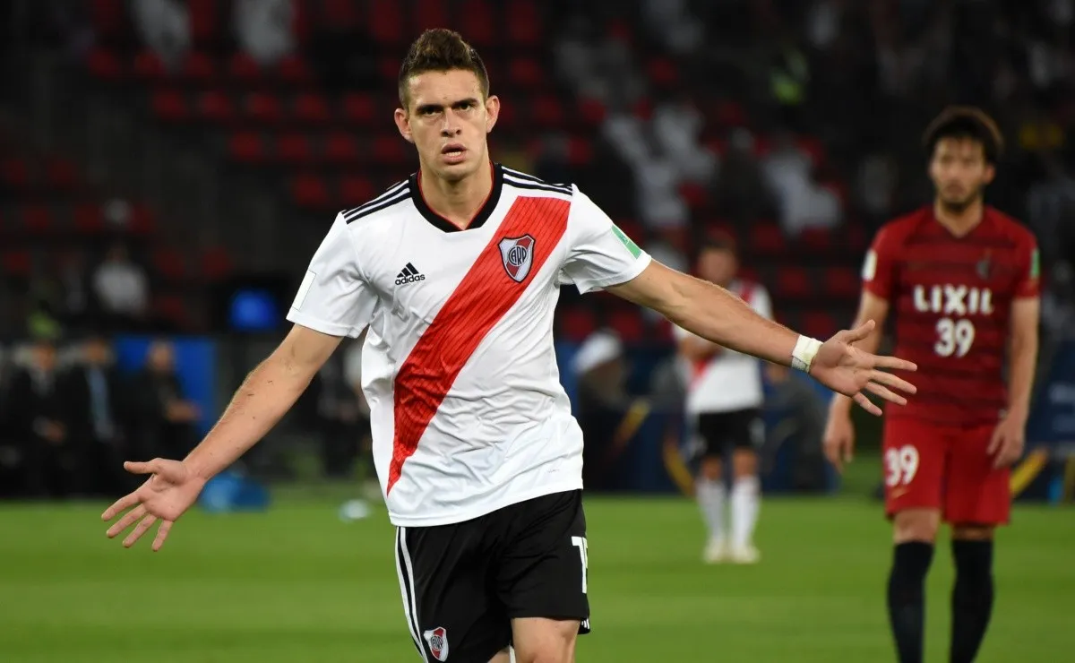 Al llegar a Colombia, Rafael Borré manifestó que tanto Atlético de Madrid como River se pusieron de acuerdo.