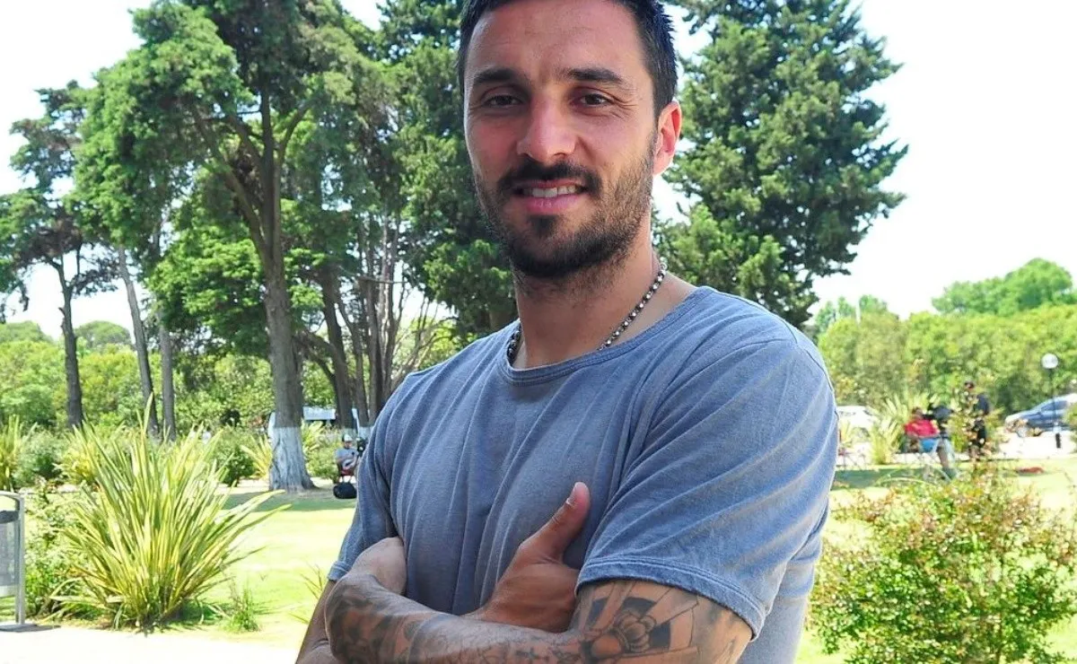 Scocco disfruta de sus vacaciones y el tiempo libre.