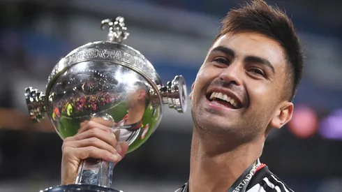 El Pity culmina su primera etapa en River con ocho títulos y 35 goles.