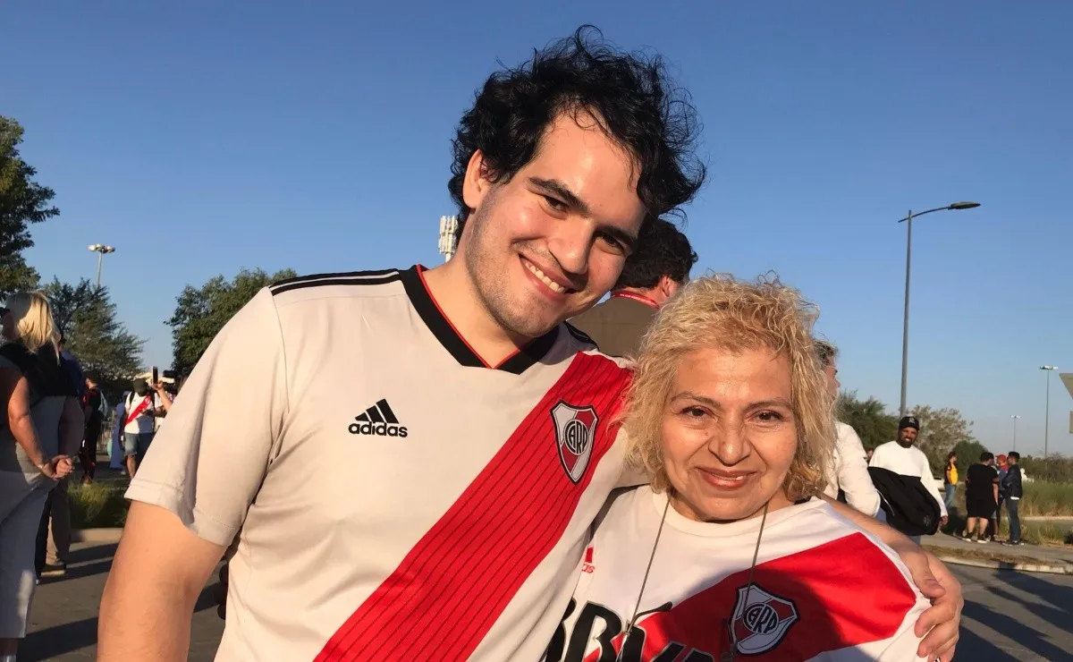 Mariano es un hincha de River privilegiado.