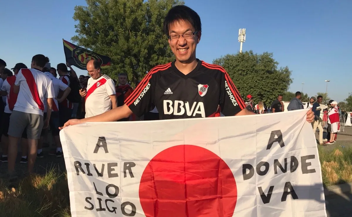 Shogo saltó a la fama en el mundo River cuando en el 2015 el Millonario jugó en su país.