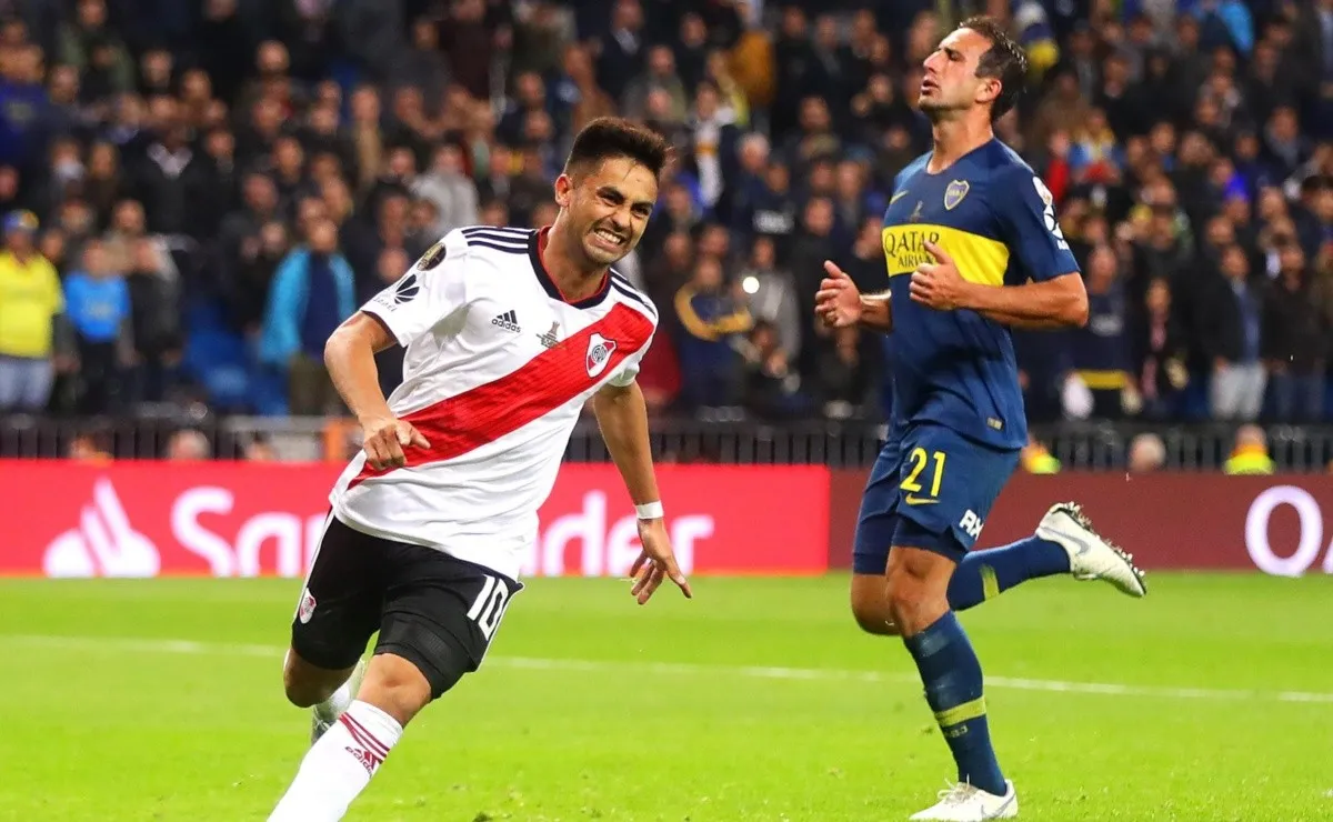 Allí, los futbolistas que estaban en el banco de River empezaron a abrazarse.