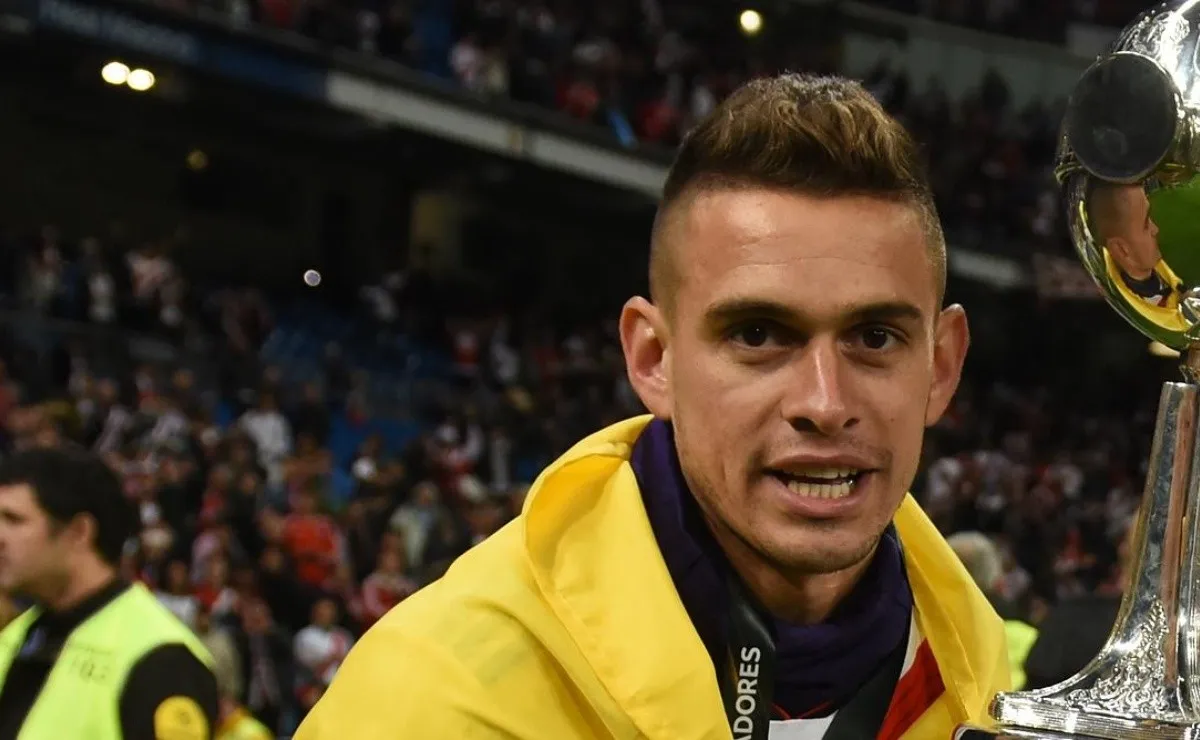 Rafael Borré encendió la alarma sobre su futuro en River.
