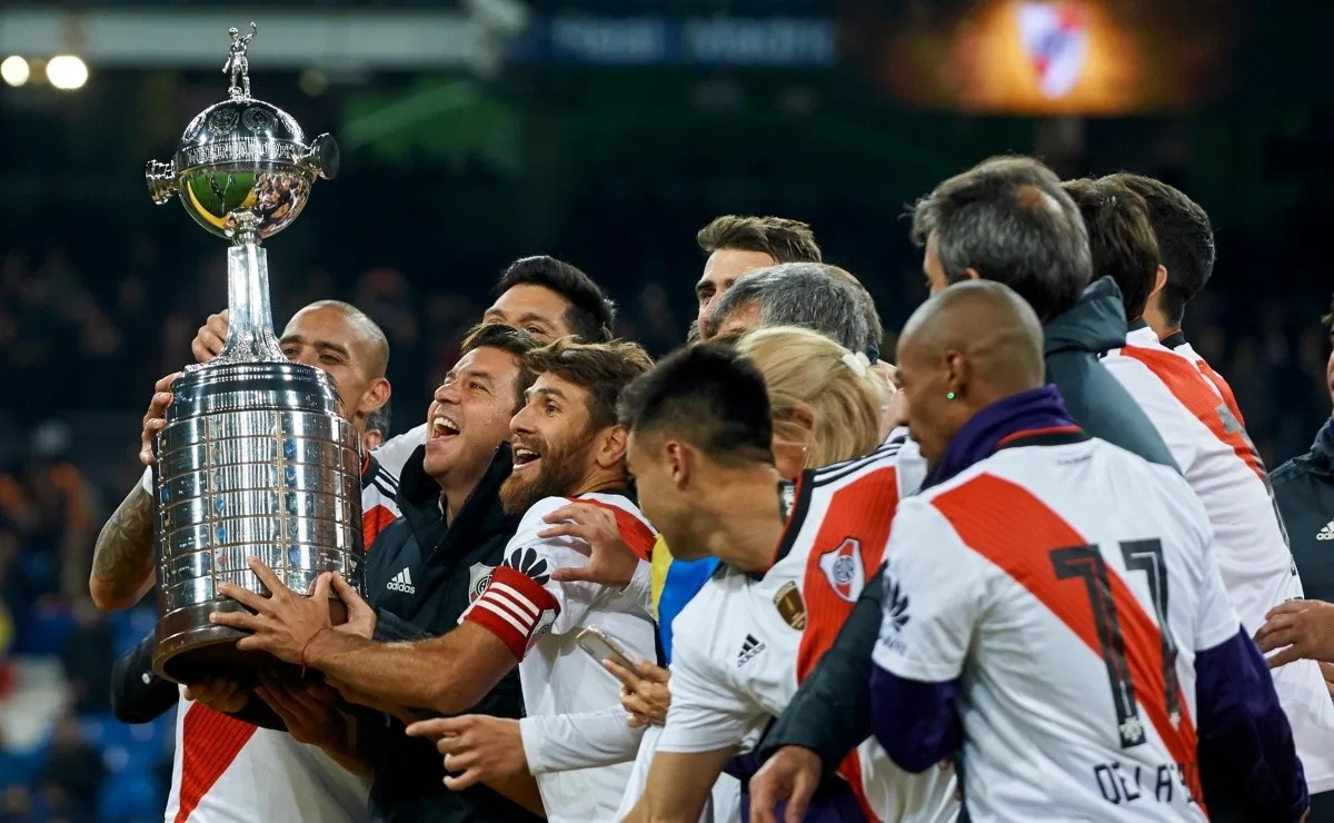 Jairo Straccia, conductor de radio e hincha de River, realizó un emotivo editorial.