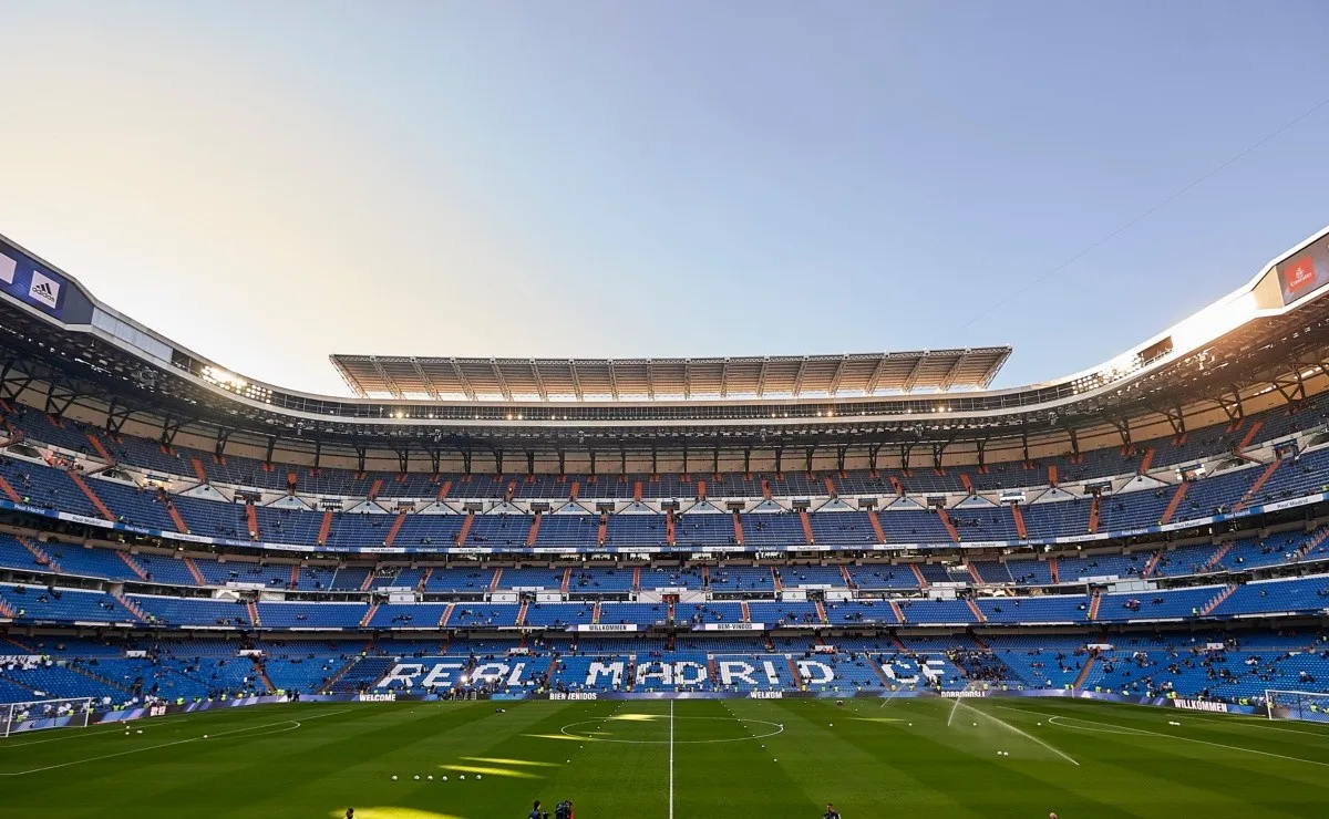 El santiago Bernabéu tiene una capacidad para 81000 personas