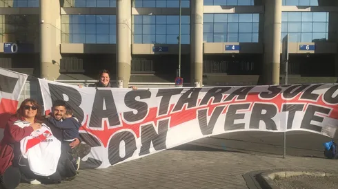 Los hinchas del Más Grande que llegaron a España hicieron un enorme esfuerzo.