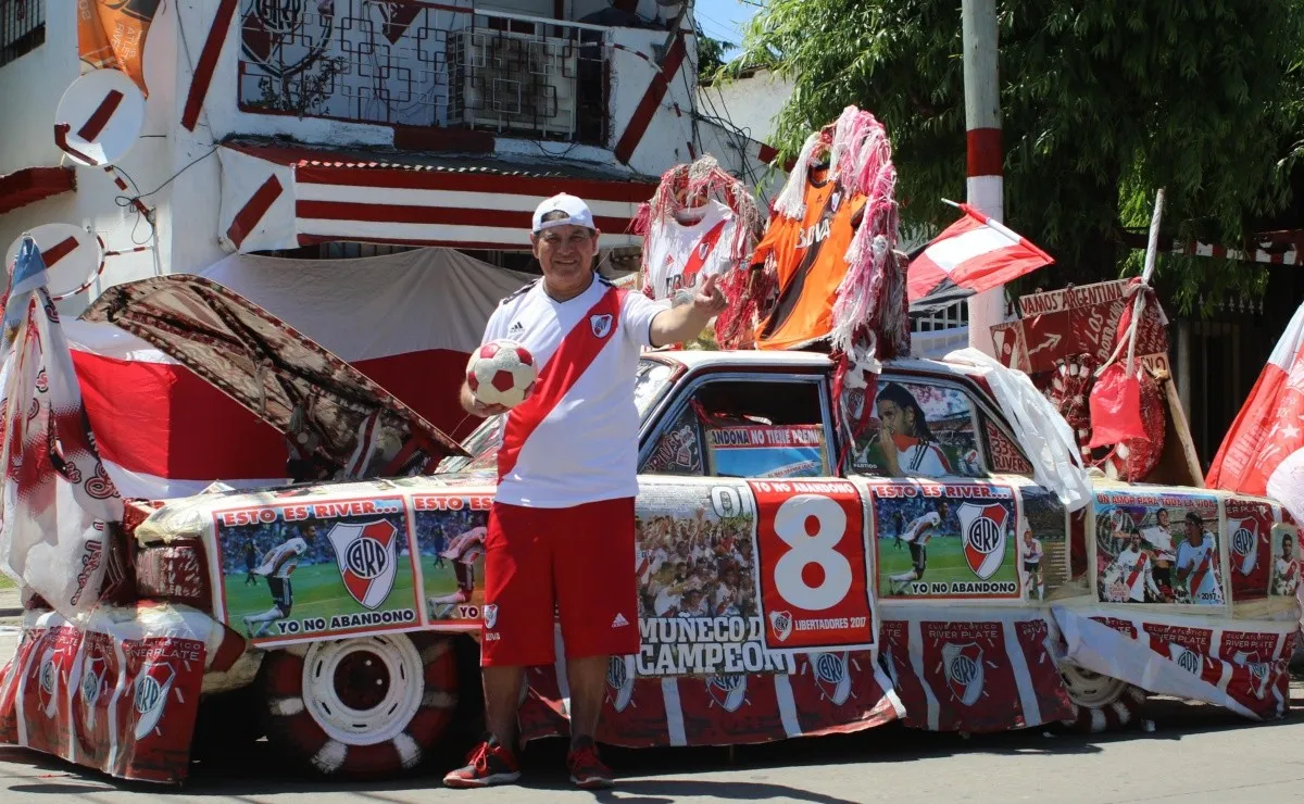 El Rivermóvil del Tucu, enfermo de River.