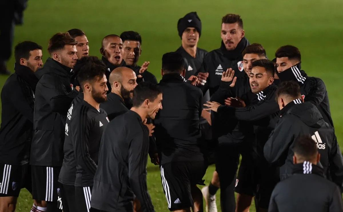 El plantel de River llegó hace unas horas a Madrid.
