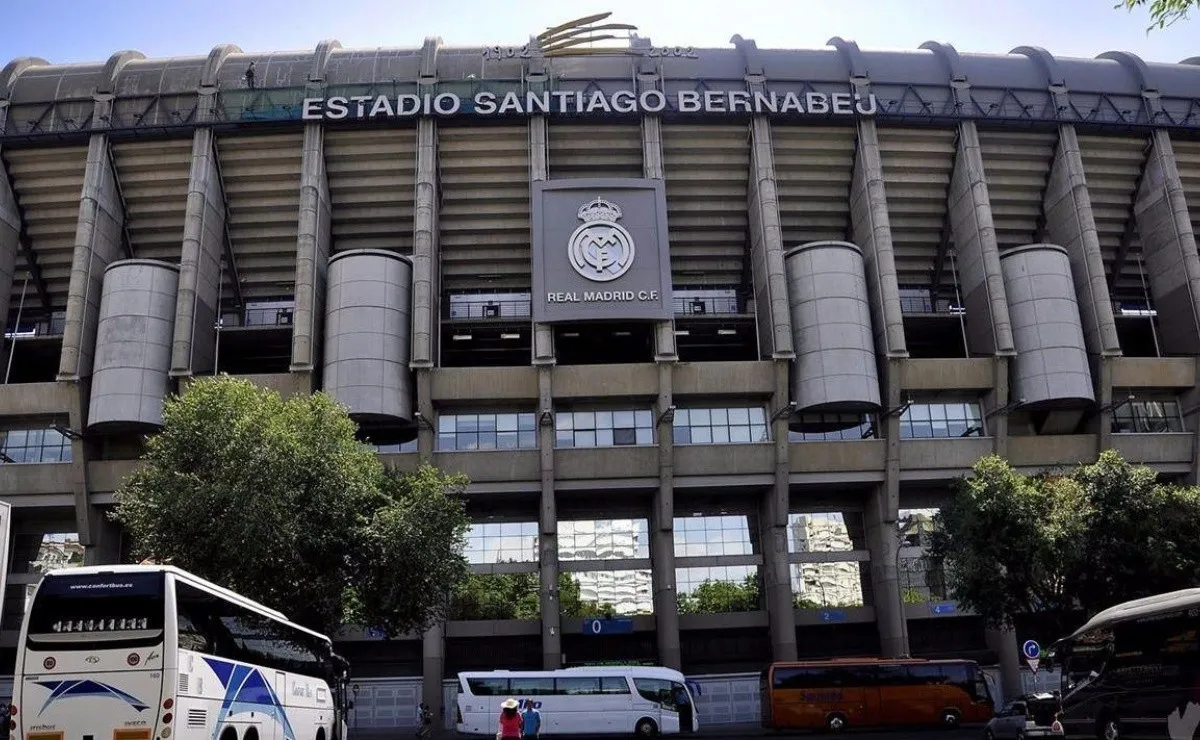 El estadio Santiago Bernabéu, escenario de la final decisiva de River ante Boca.