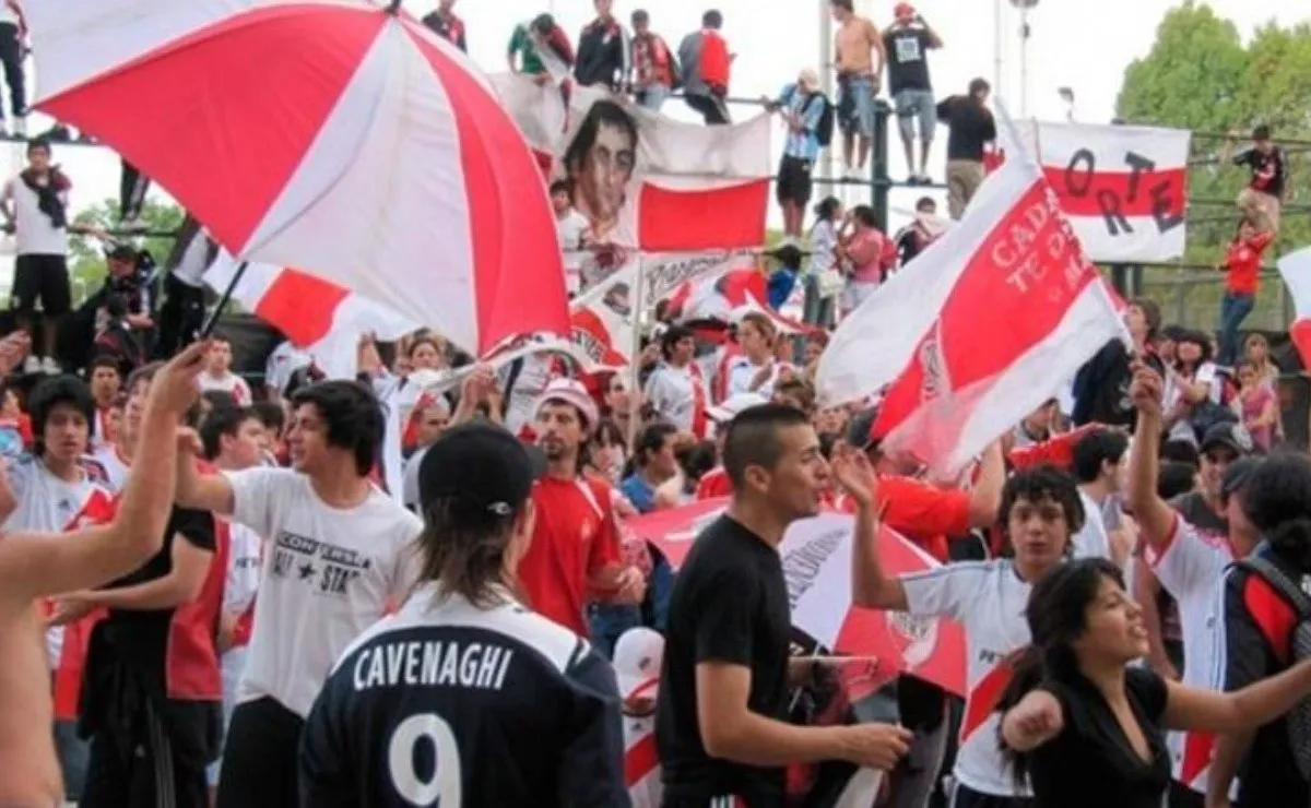Los hinchas coparán el playón del Monumental, debajo de la concentración de River.