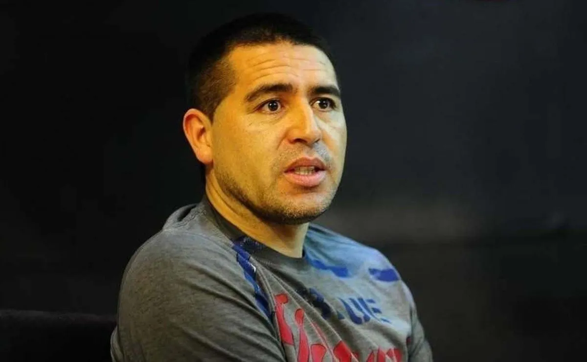 Riquelme cantó la justa y consideró que la final debería jugarse en Argentina.
