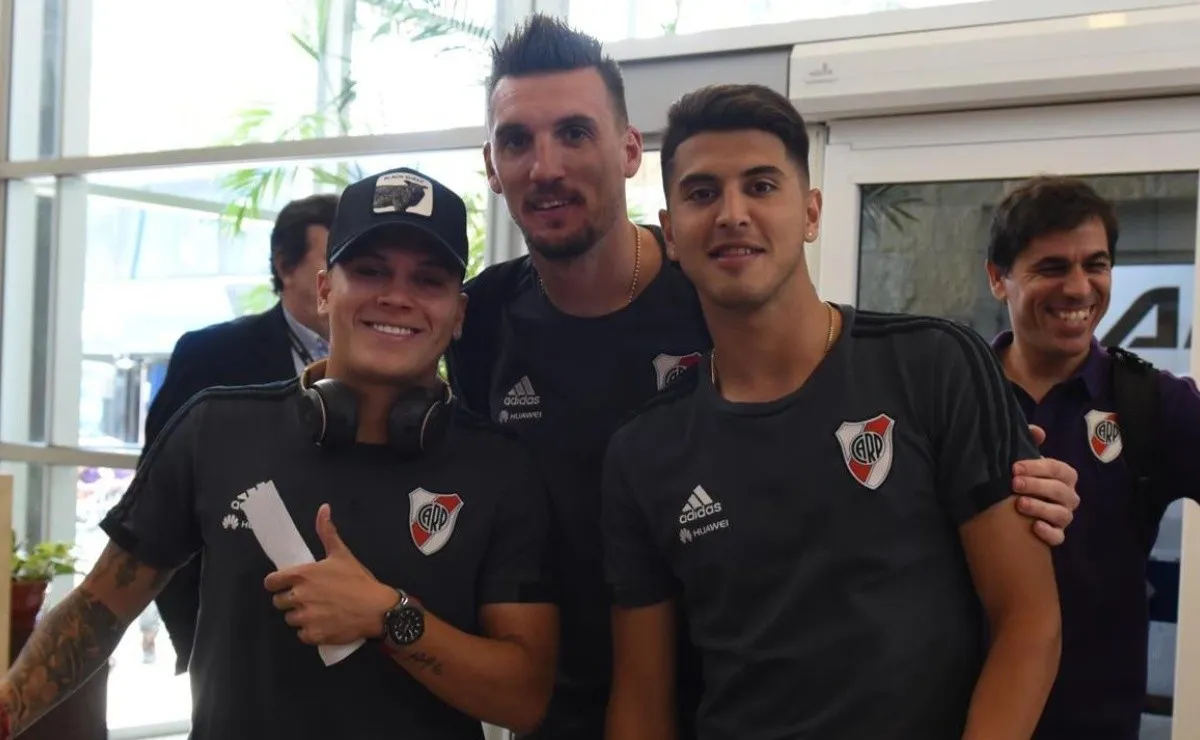 El plantel millonario llegará en la madrugada del jueves de Madrid.